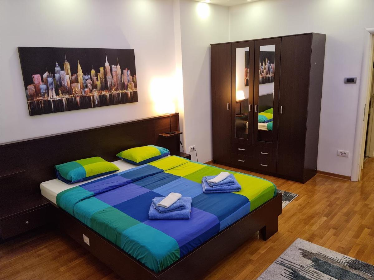 De Luxe Republic Square Apartment Of 100Sqm Belgrad Exteriör bild