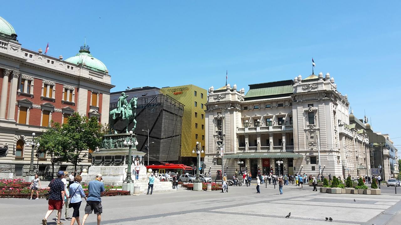 De Luxe Republic Square Apartment Of 100Sqm Belgrad Exteriör bild